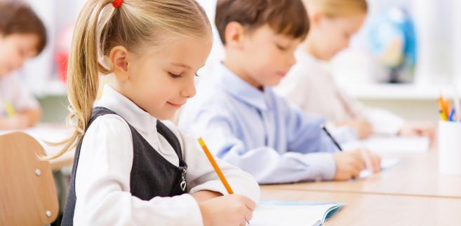 Polscy uczniowie poświęcają na odrabianie lekcji 7 godzin tygodniowo