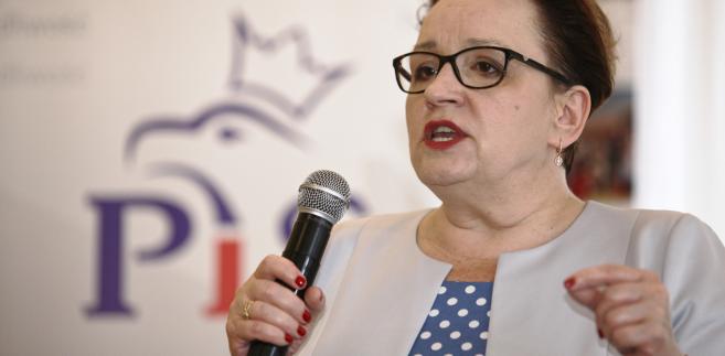 Minister edukacji Anna Zalewska podczas spotkania z mieszkańcami Szprotawy.